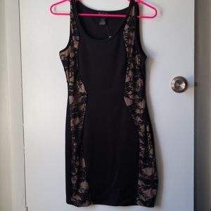 Wet seal tank bodycon dress with lace